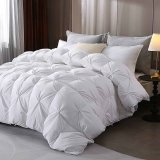 DWR Pinch Pleat Goose Feathers Down Comforter, King Size $79.95